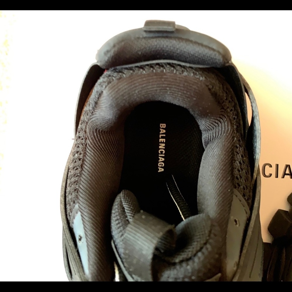 Balenciaga men shoes - Picture 6 of 7
